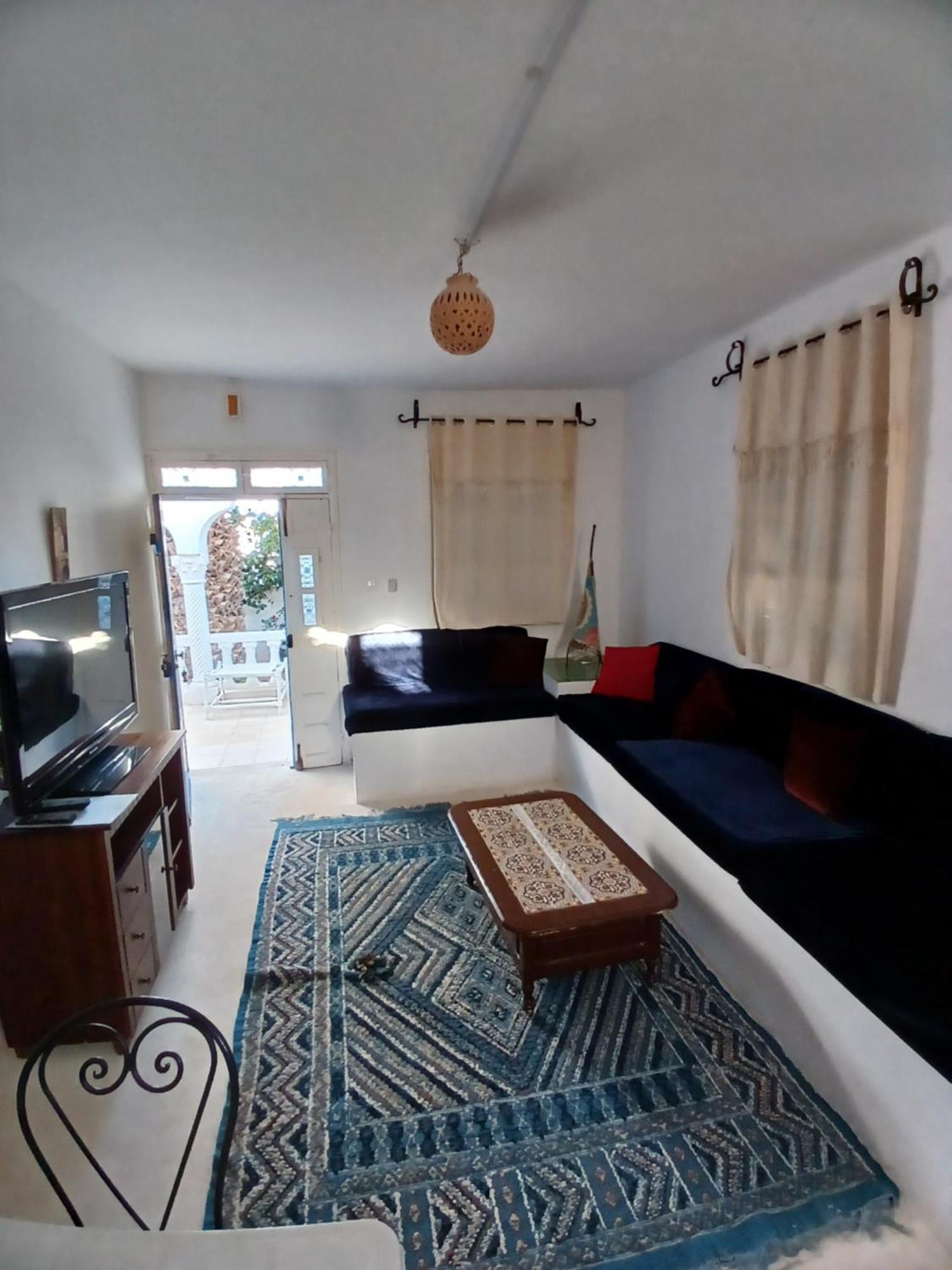 Menzel Churasco Djerba Aghīr Exteriör bild