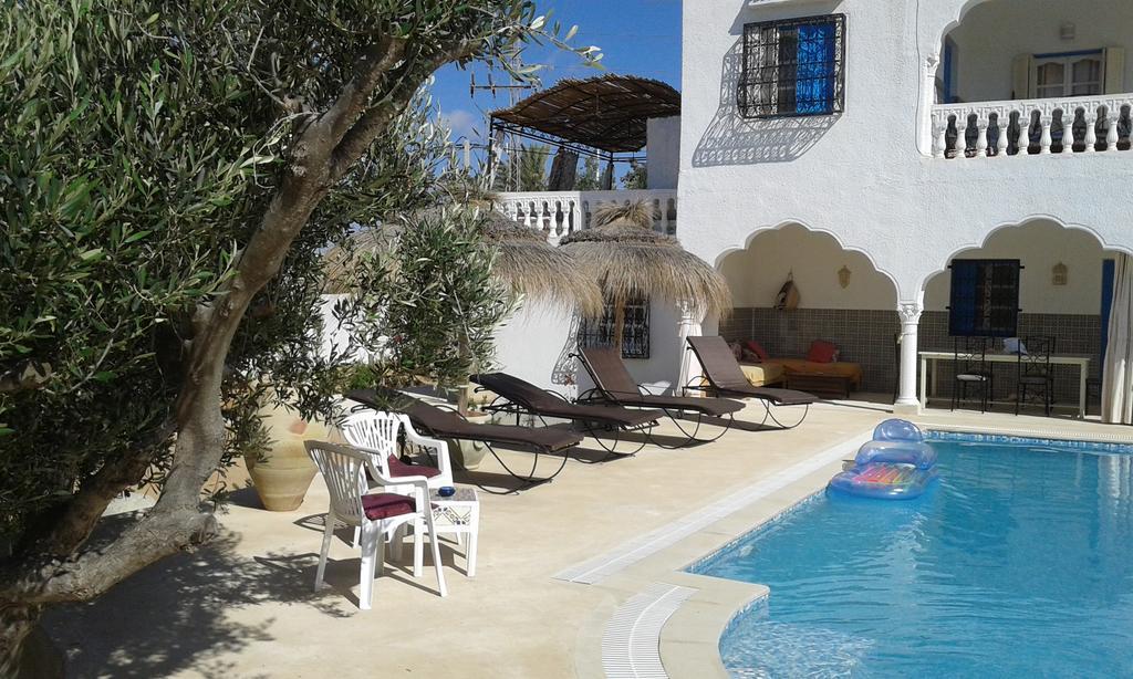 Menzel Churasco Djerba Aghīr Exteriör bild