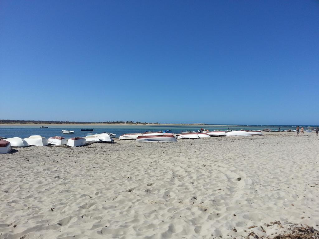 Menzel Churasco Djerba Aghīr Exteriör bild