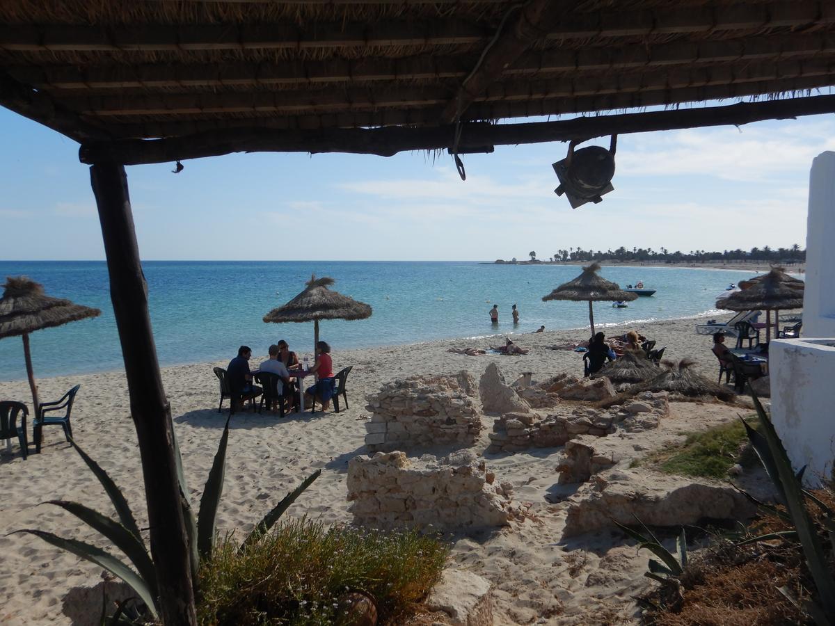 Menzel Churasco Djerba Aghīr Exteriör bild
