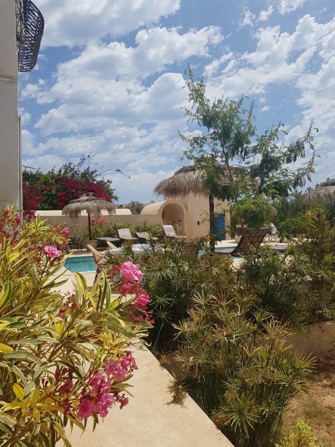 Menzel Churasco Djerba Aghīr Exteriör bild