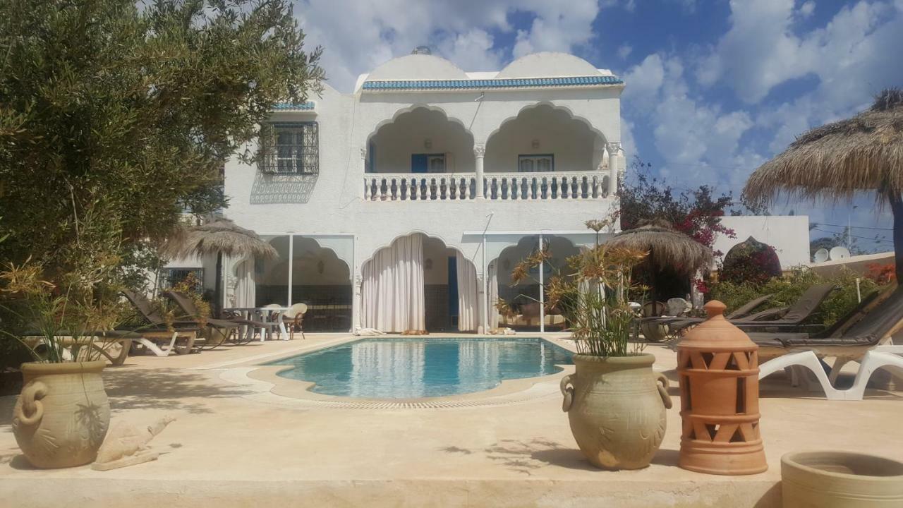 Menzel Churasco Djerba Aghīr Exteriör bild