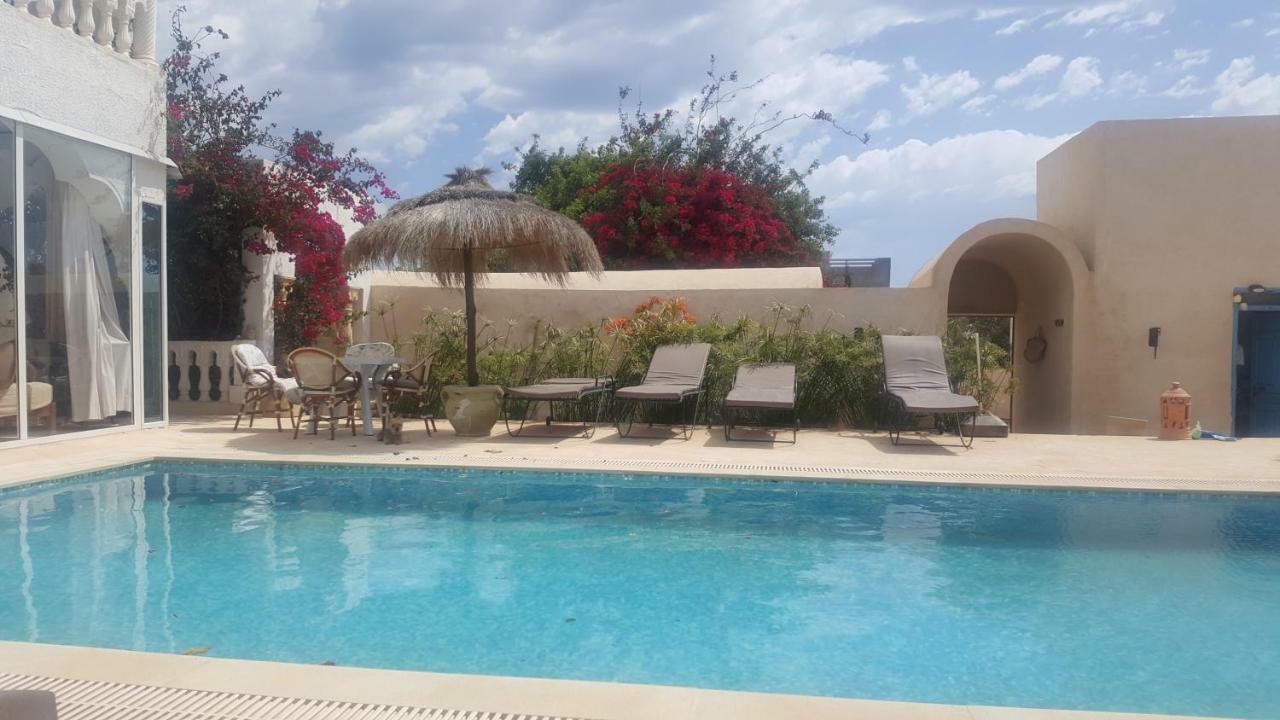 Menzel Churasco Djerba Aghīr Exteriör bild