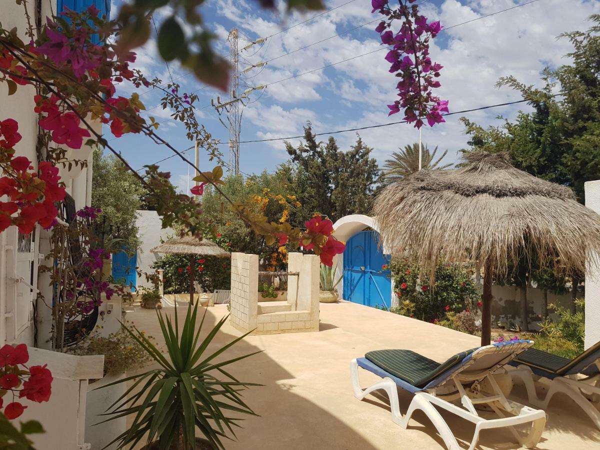 Menzel Churasco Djerba Aghīr Exteriör bild